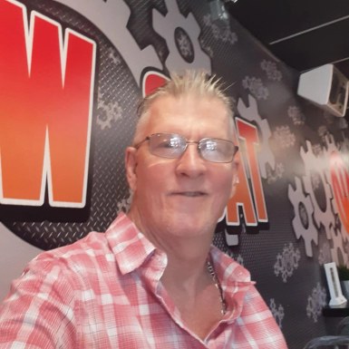 <span>Mike, 60</span>&nbsp;<span style='width: 25px; height: 16px; float: right; background-image: url(/bitmaps/flags_small/US.PNG)'>&nbsp;</span><br><span>Cape Coral, Сполучені Штати Америки</span>&nbsp;<input type='button' class='joinbtn' style='float: right' value='JOIN NOW' />