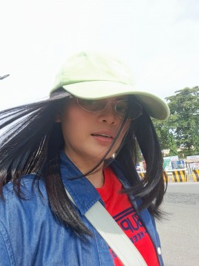 <span>Analyn, 52</span> <span style='width: 25px; height: 16px; float: right; background-image: url(/bitmaps/flags_small/HK.PNG)'> </span><br><span>Hongkong, Гонконг</span> <input type='button' class='joinbtn' style='float: right' value='JOIN NOW' />