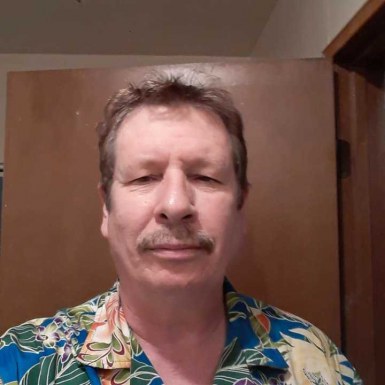 <span>Robert, 64</span> <span style='width: 25px; height: 16px; float: right; background-image: url(/bitmaps/flags_small/US.PNG)'> </span><br><span>San Francis, United States of America</span> <input type='button' class='joinbtn' style='float: right' value='JOIN NOW' />