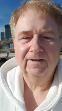 <span>Paul, 59</span> <span style='width: 25px; height: 16px; float: right; background-image: url(/bitmaps/flags_small/CA.PNG)'> </span><br><span>Niagarafall, Canada</span> <input type='button' class='joinbtn' style='float: right' value='JOIN NOW' />